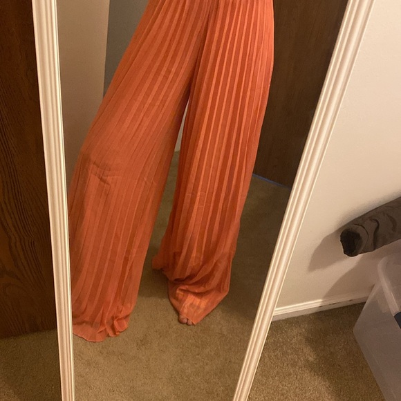 Venus wide leg jumpsuit. NWT - Picture 6 of 8